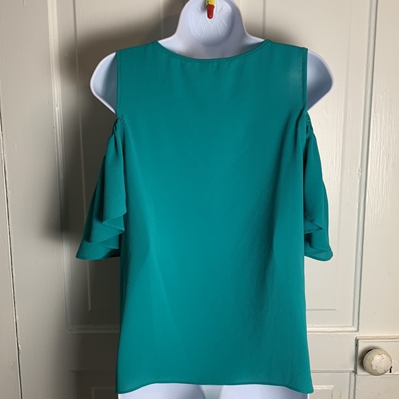 Trendy JS Cold Shoulder Blouse Size M - Picture 8 of 8